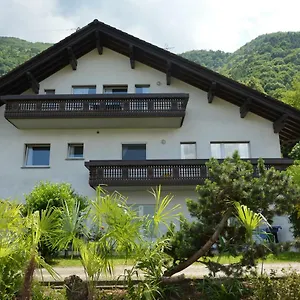 Carlo Apartment